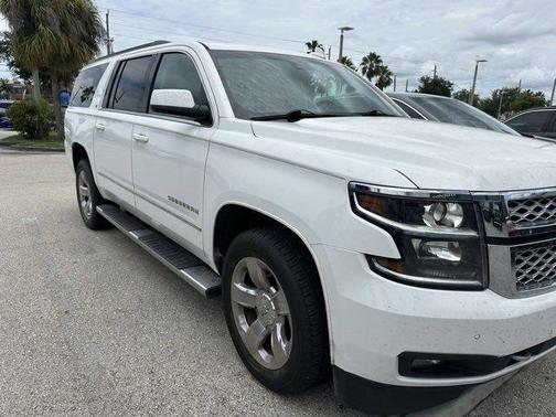 2017 Chevrolet Suburban LT
