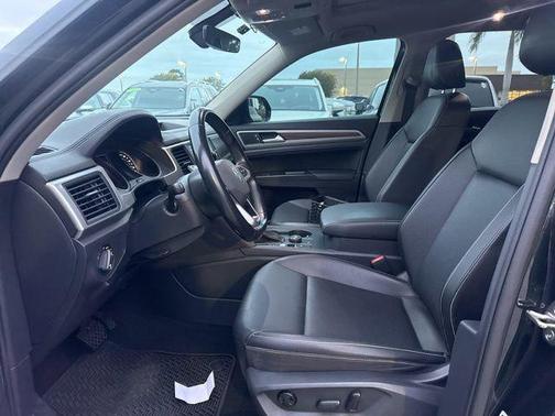 2021 Volkswagen Atlas 3.6L SE w/Technology