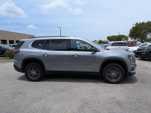 Sterling Metallic 2025 GMC Acadia FWD Elevation