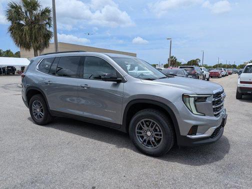 Sterling Metallic 2025 GMC Acadia FWD Elevation