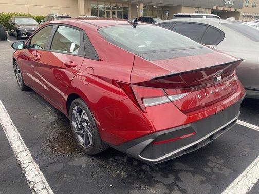 2025 Hyundai ELANTRA Sport