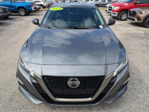 2021 Nissan Altima SR VC-Turbo FWD