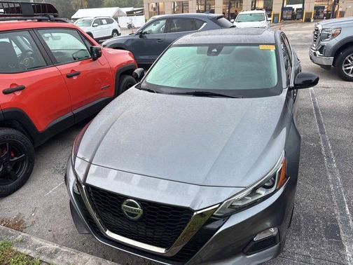 2021 Nissan Altima SR VC-Turbo FWD