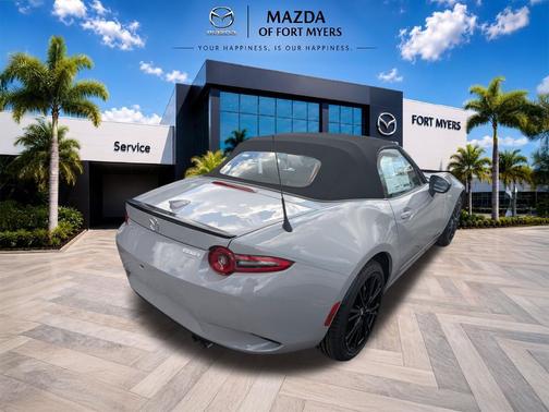 Aero Gray Metallic 2026 Mazda MX-5 Miata Club