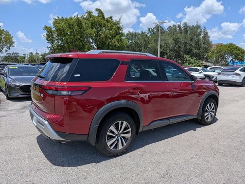 Scarlet Ember 2024 Nissan Pathfinder SL FWD