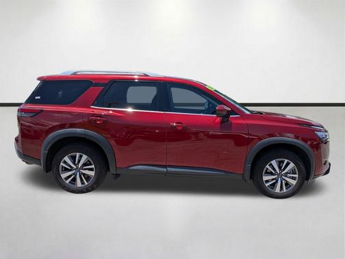 Scarlet Ember 2024 Nissan Pathfinder SL FWD