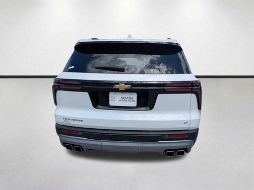 Summit White 2024 Chevrolet Traverse LT