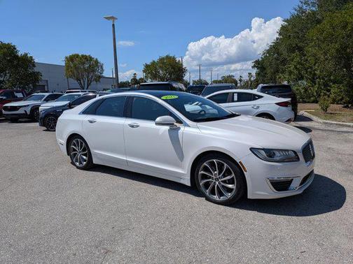 WHITE PLATINUM MET TRI-COAT 2017 Lincoln MKZ Reserve I