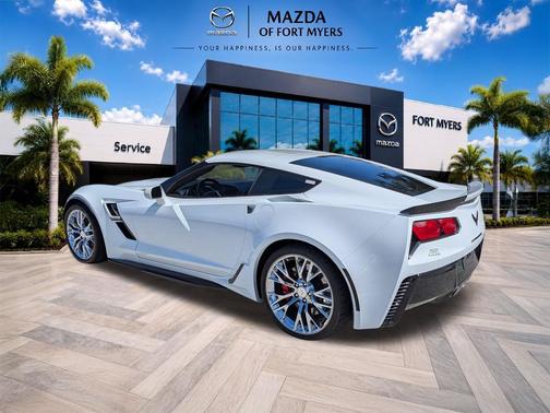 Arctic White 2017 Chevrolet Corvette Grand Sport