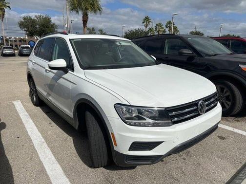 2020 Volkswagen Tiguan 2.0T SE 4MOTION