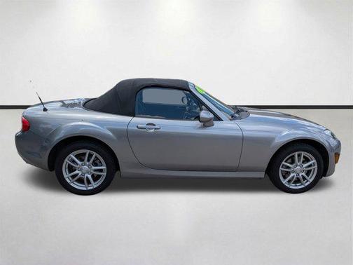 Liquid Silver Metallic 2011 Mazda MX-5 Miata Sport