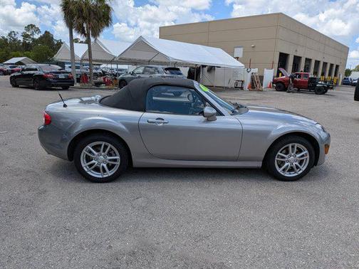 Liquid Silver Metallic 2011 Mazda MX-5 Miata Sport