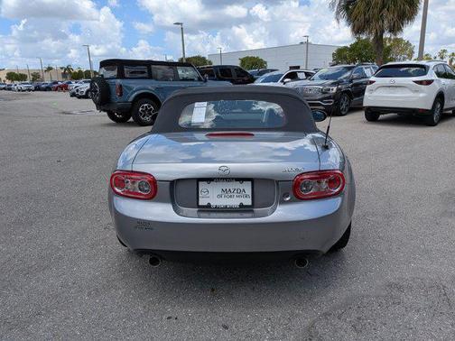 Liquid Silver Metallic 2011 Mazda MX-5 Miata Sport