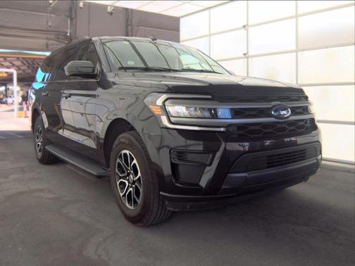 Dark Matter Gray Metallic 2024 Ford Expedition Max XLT