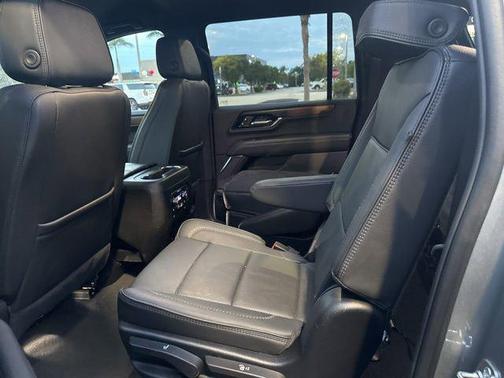 Sterling Metallic 2025 GMC Yukon XL Denali