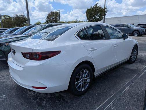 Snowflake White Pearl Mica 2026 Mazda Mazda3 FWD