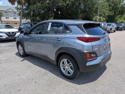 Sonic Silver 2019 Hyundai KONA SE