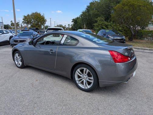 Graphite Shadow 2010 INFINITI G37x Base