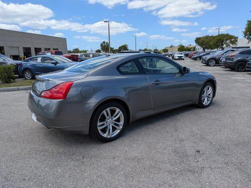 Graphite Shadow 2010 INFINITI G37x Base