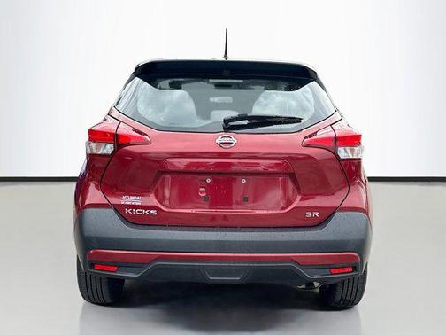 2019 Nissan Kicks SR