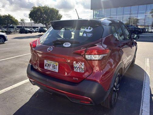 2019 Nissan Kicks SR