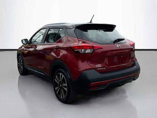 2019 Nissan Kicks SR
