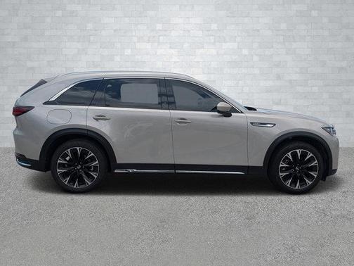2024 Mazda CX-90 PHEV Premium Plus