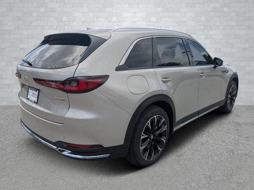 2024 Mazda CX-90 PHEV Premium Plus