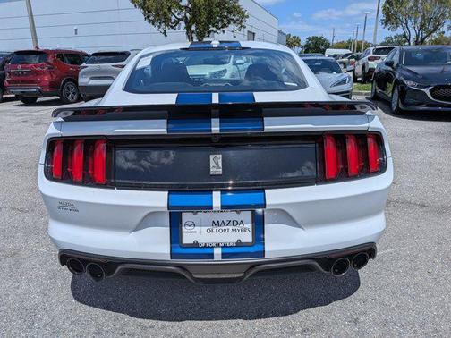 2017 Ford Shelby GT350 Base