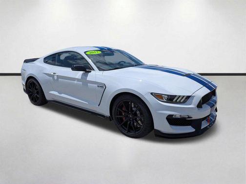 2017 Ford Shelby GT350 Base
