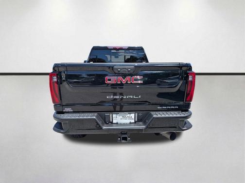 Onyx Black 2024 GMC Sierra 2500 Denali
