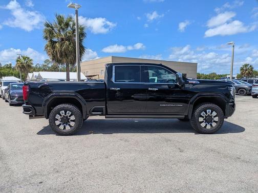 Onyx Black 2024 GMC Sierra 2500 Denali