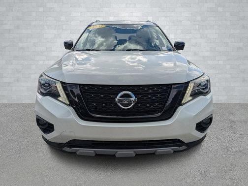 2020 Nissan Pathfinder SL 2WD