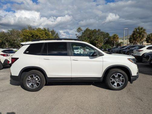 2023 Honda Passport AWD TrailSport