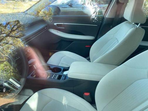 2025 Hyundai SONATA SE