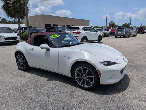 Snowflake White Pearl Mica 2018 Mazda MX-5 Miata Grand Touring