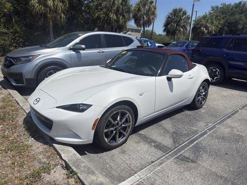 Snowflake White Pearl Mica 2018 Mazda MX-5 Miata Grand Touring
