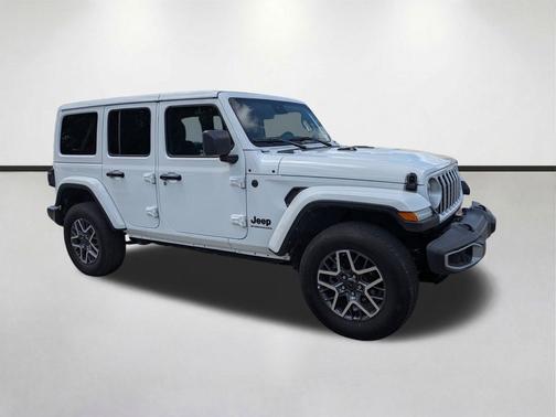 Bright White Clearcoat 2025 Jeep Wrangler 4-Door Sahara 4x4