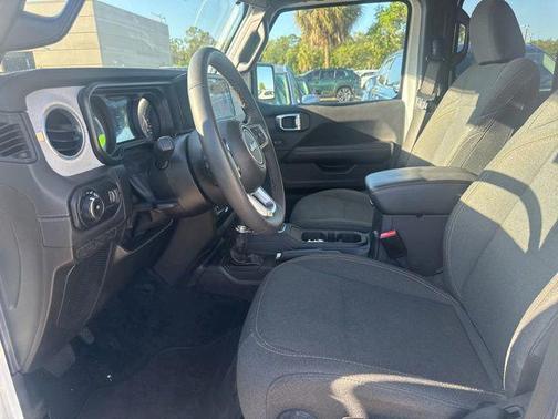Bright White Clearcoat 2025 Jeep Wrangler 4-Door Sahara 4x4