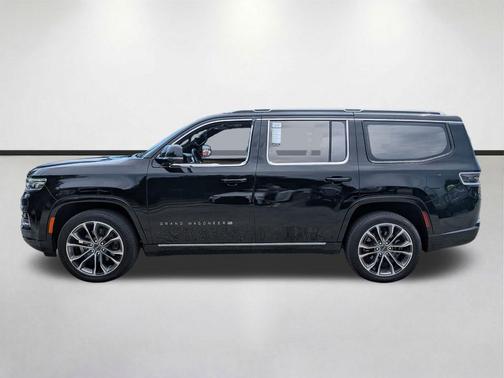 Diamond Black Crystal Pearlcoat 2022 Jeep Grand Wagoneer Series III 4x4