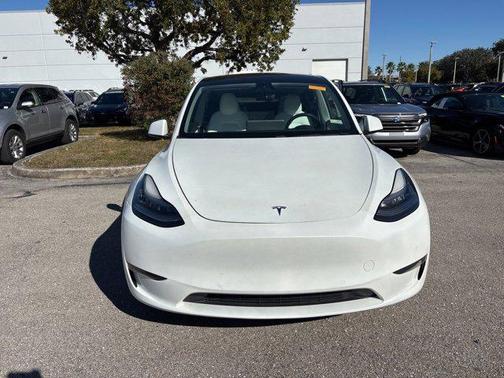 2021 Tesla Model Y Long Range Dual Motor All-Wheel Drive