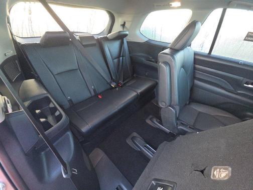 Celestial Silver Metallic 2025 Toyota Grand Highlander XLE
