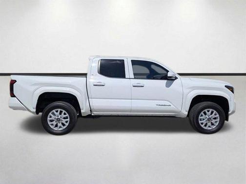 Ice Cap 2024 Toyota Tacoma SR5