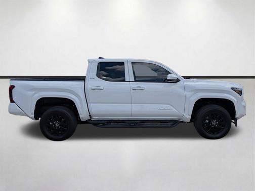 Ice Cap 2024 Toyota Tacoma SR5