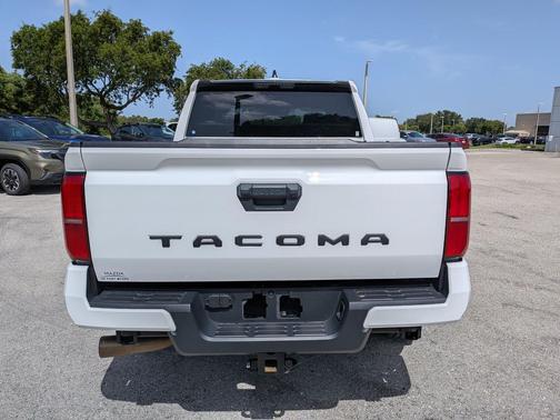 Ice Cap 2024 Toyota Tacoma SR5