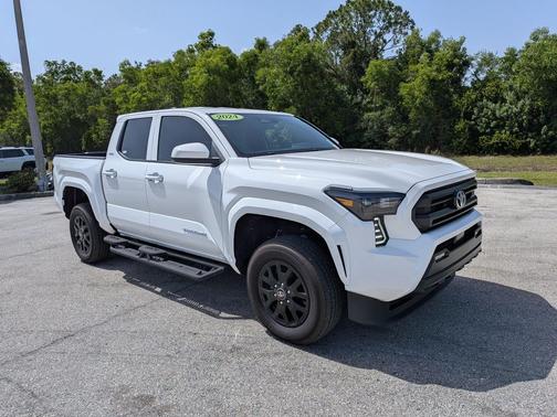 Ice Cap 2024 Toyota Tacoma SR5