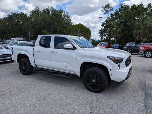 Ice Cap 2024 Toyota Tacoma SR5