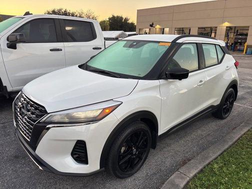 2024 Nissan Kicks SR