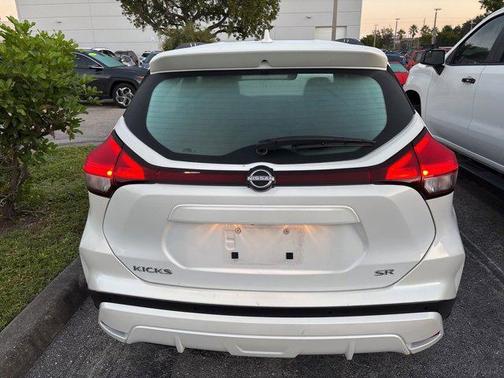 2024 Nissan Kicks SR