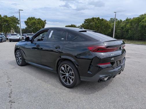 Black Sapphire Metallic 2026 BMW X6 xDrive40i